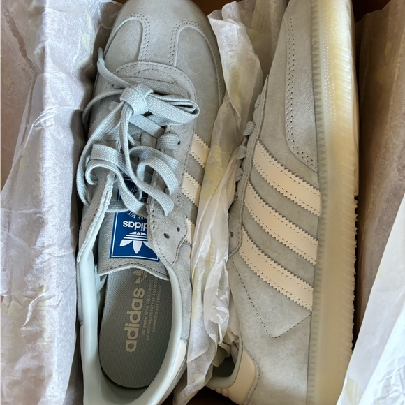 Adidas OG Sambas Mens 9.5/ Womens 10.5 - Picture 2 of 3